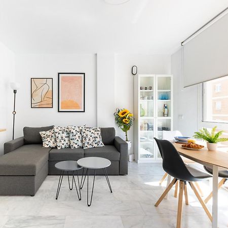 Wintowinrentals Quiet Apartment, Good Location, Free Parking Málaga Exteriör bild