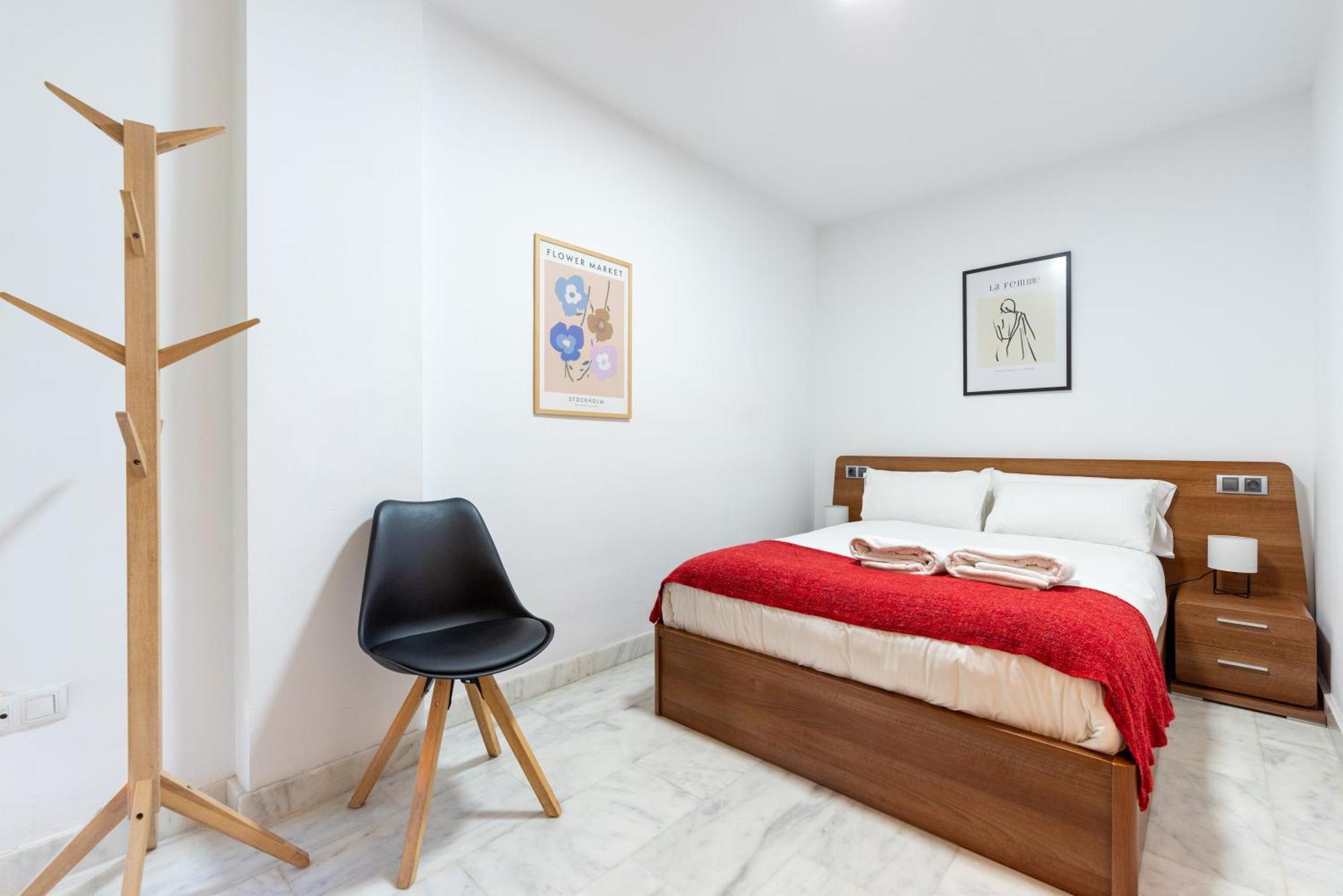 Wintowinrentals Quiet Apartment, Good Location, Free Parking Málaga Exteriör bild