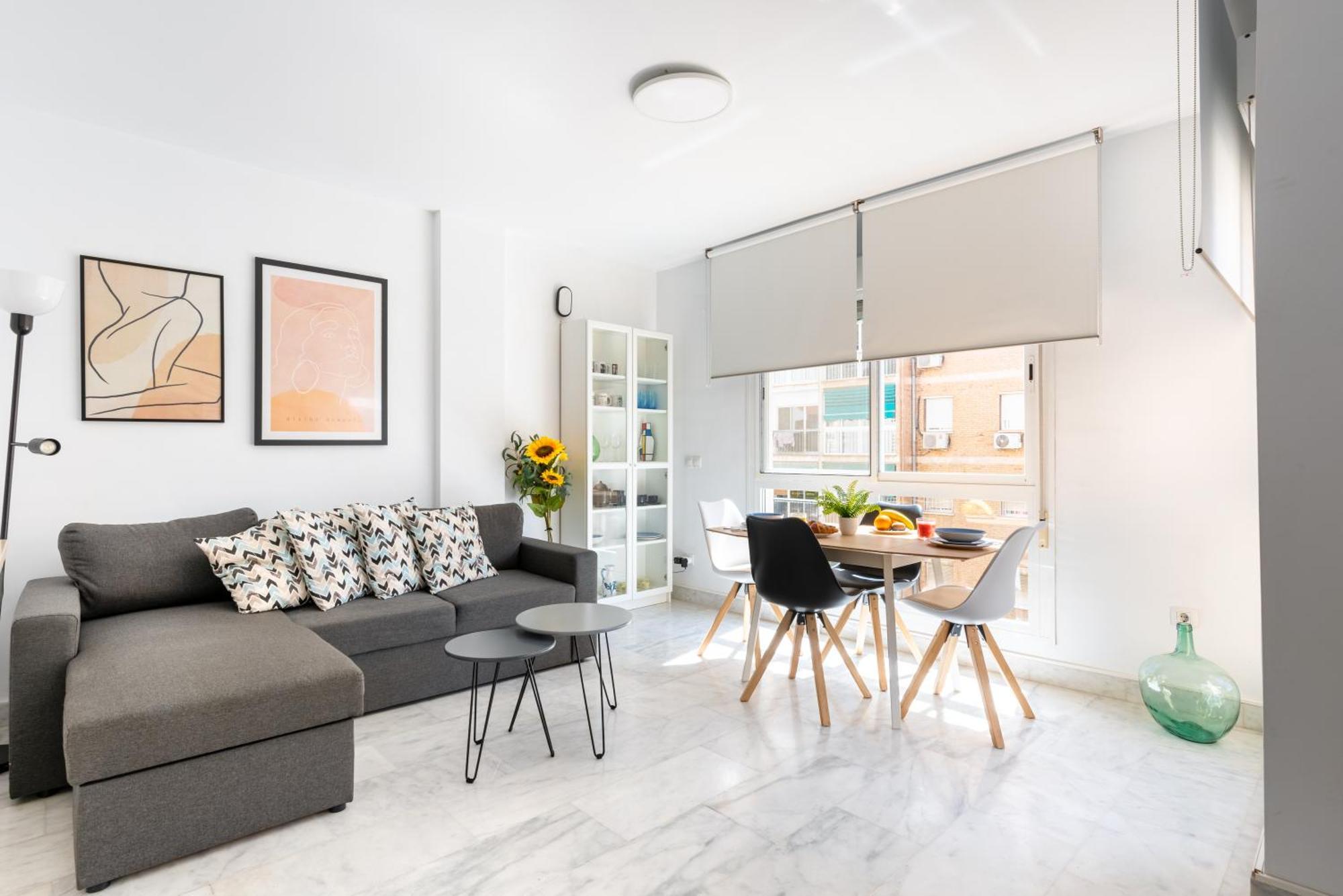 Wintowinrentals Quiet Apartment, Good Location, Free Parking Málaga Exteriör bild