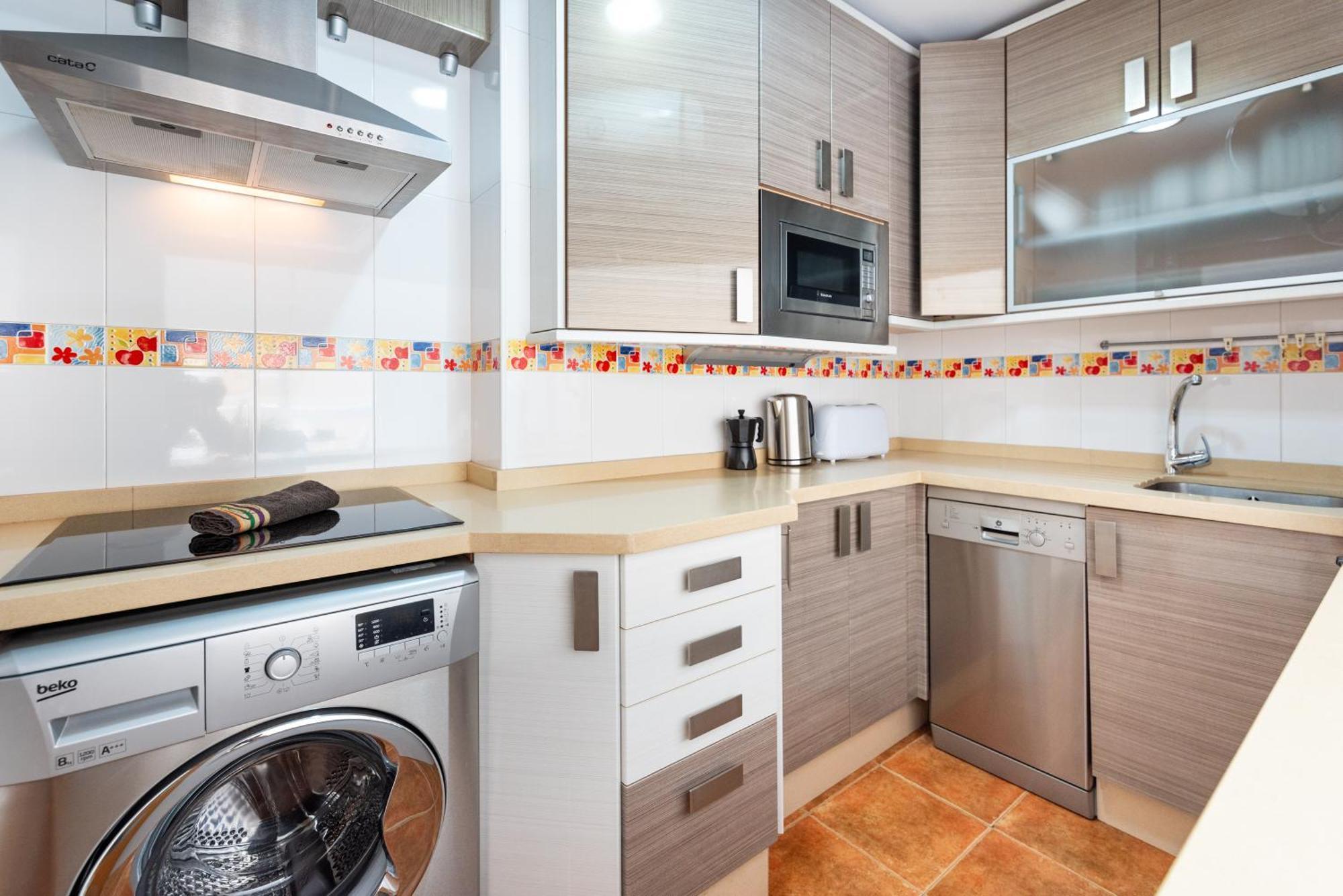 Wintowinrentals Quiet Apartment, Good Location, Free Parking Málaga Exteriör bild